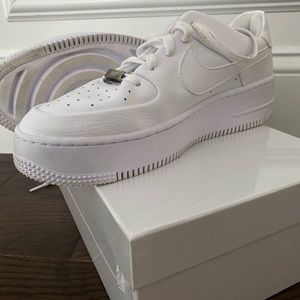 Air Force 1 Sage Women’s Sneaker size 9.5